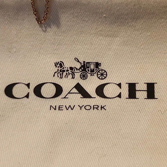 Coach necklace gold - Picture 2 of 2